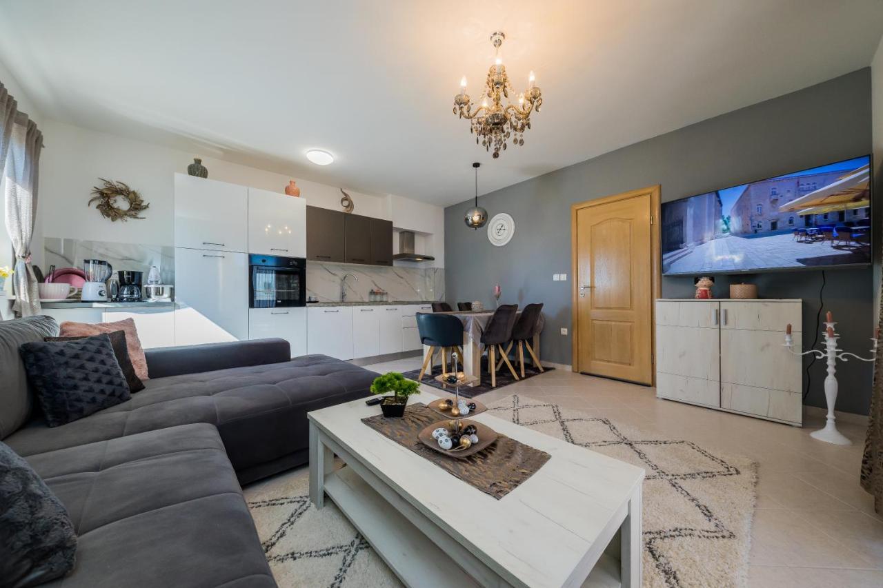 Ivana Apartment Trogir Eksteriør billede
