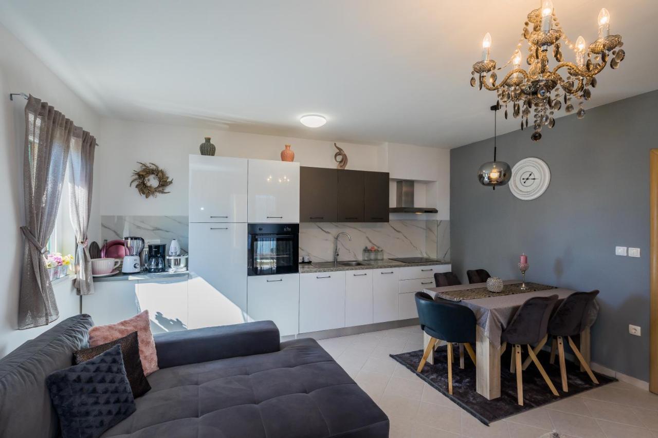 Ivana Apartment Trogir Eksteriør billede