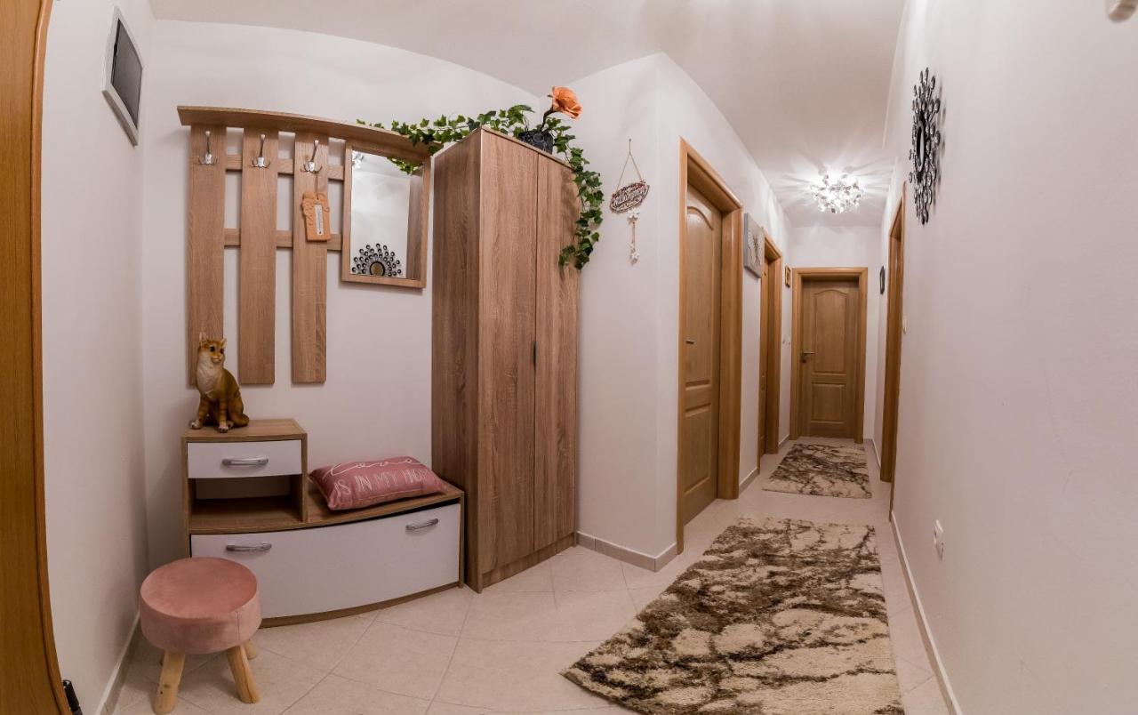 Ivana Apartment Trogir Eksteriør billede